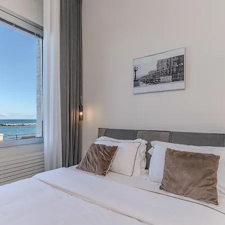 Alta Marea Apulia Sea View Apartmán *